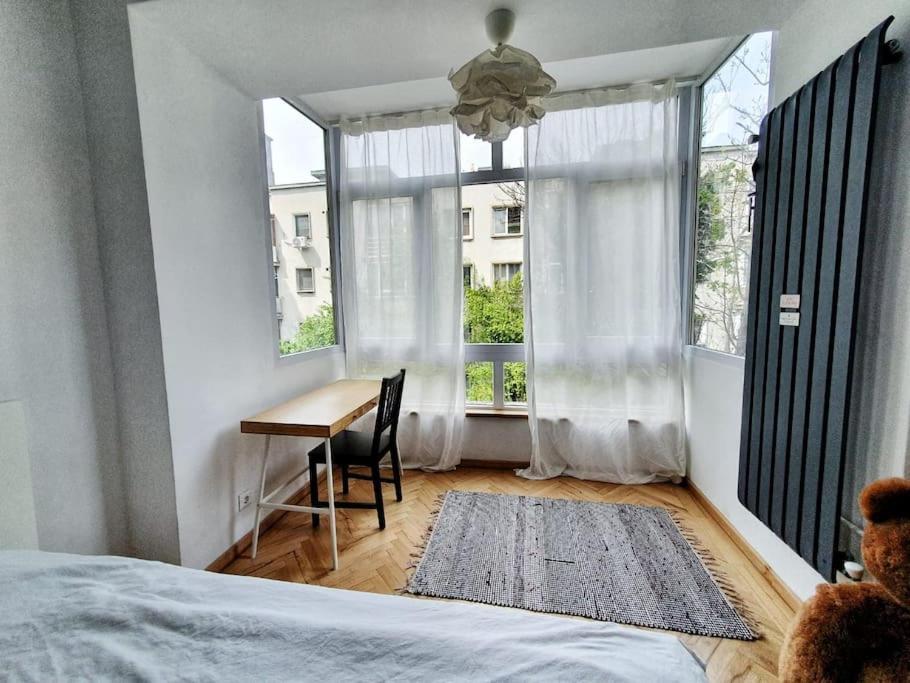 Spacious And Quiet 1Br Apartment In Floreasca บูคาเรสต์ ภายนอก รูปภาพ